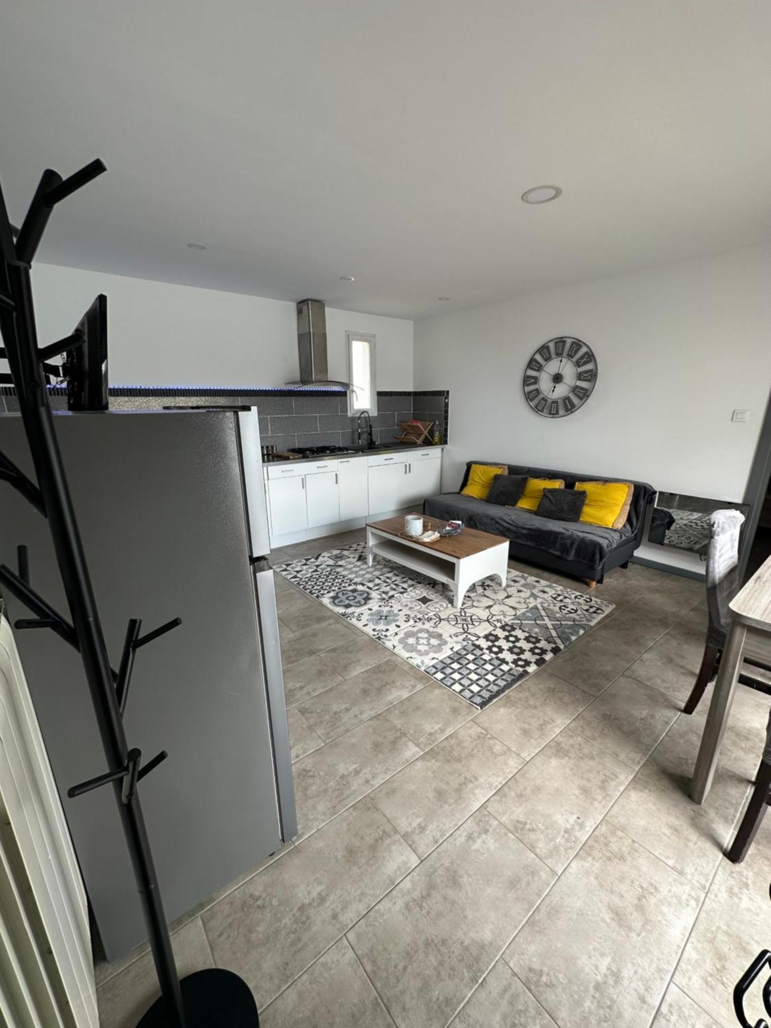 Superbe Appartement Avec Piscine Et Spa Privatif Villeneuve-lès-Béziers Dış mekan fotoğraf